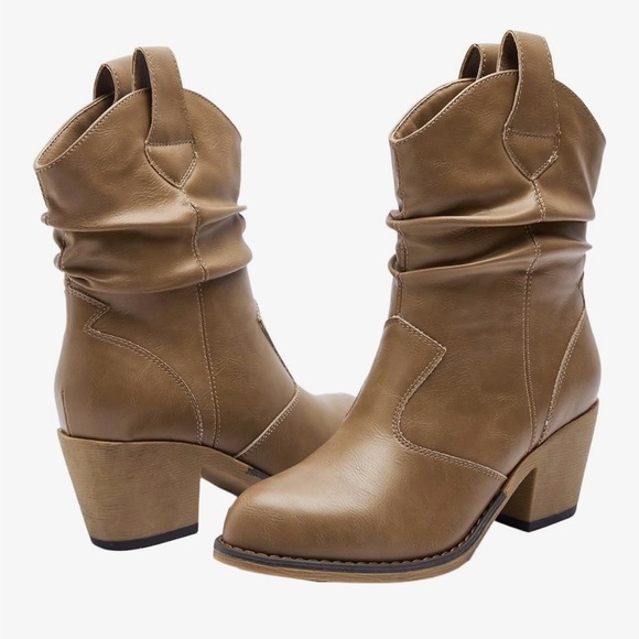 canyon trails Shoes - Women’s scrunch cowgirl boots